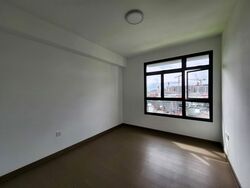 Blk 579 Hougang Avenue 4 (Hougang), HDB Executive #592029371